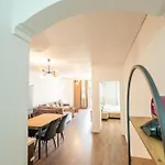 Apartment Tirent - Komuna E Parisit, 2