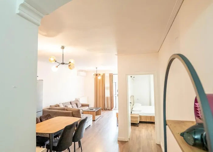 Daire Tirent - Komuna E Parisit, 2