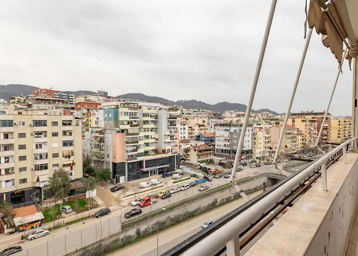 Daire Tirent - Komuna E Parisit, 2